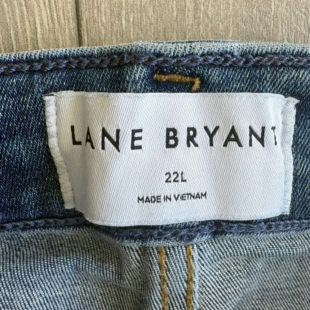 Lane Bryant Signature Fit Flare Jeans Blue Mid Rise Seam Front 22L Stretch Denim